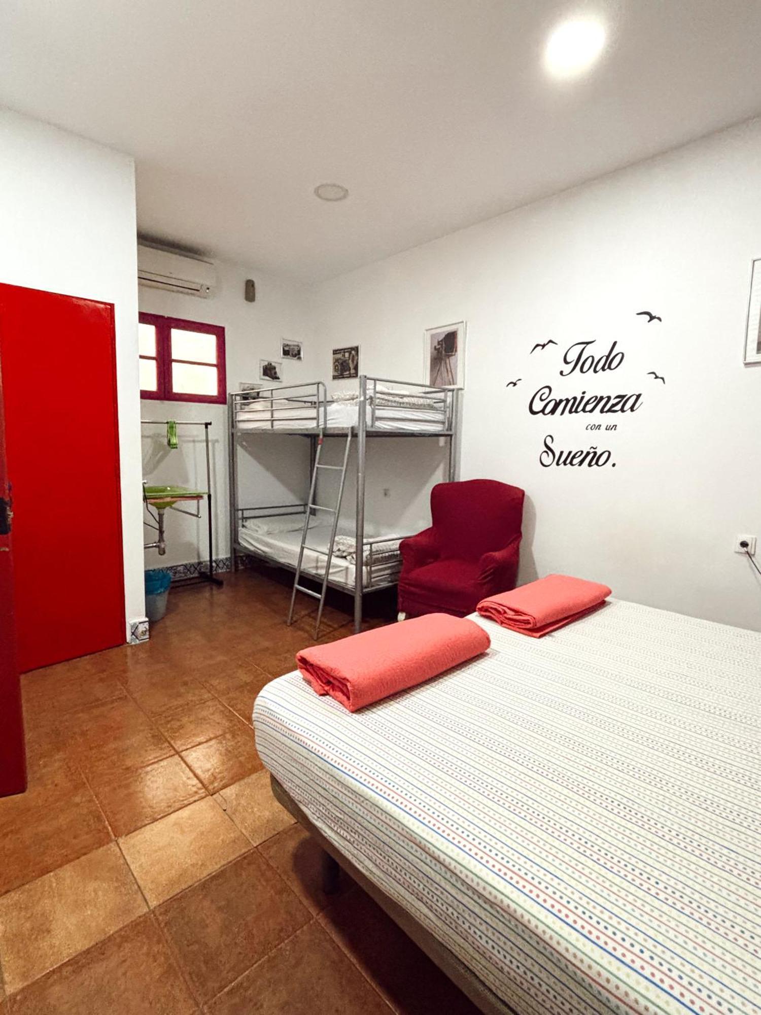 Rio Hostel Sevilla Eksteriør billede